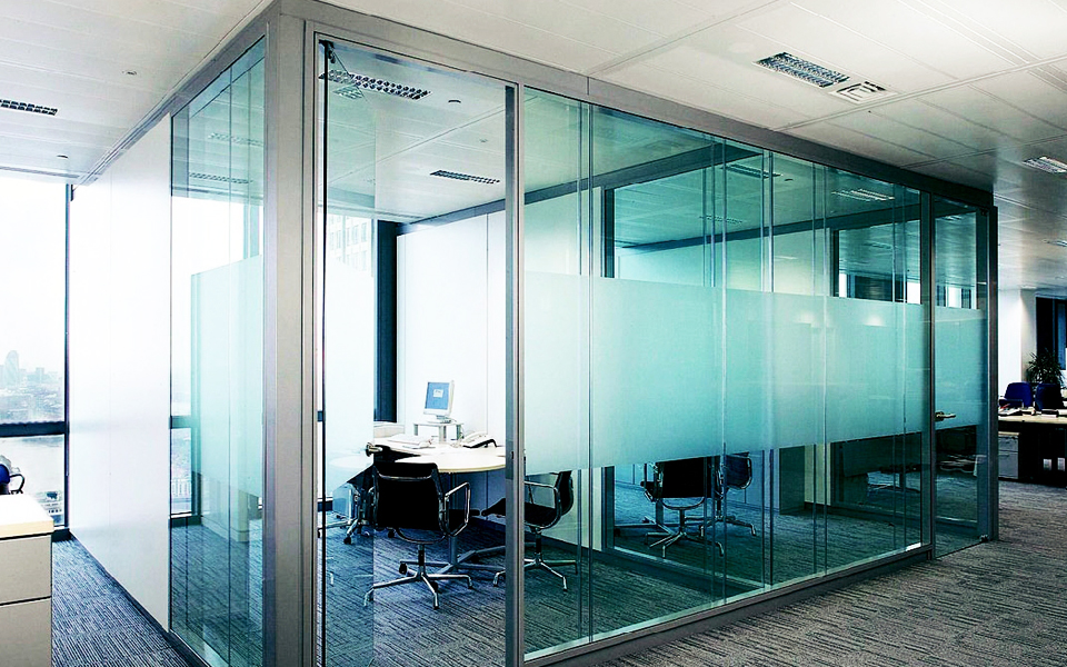 تصویر عنوان